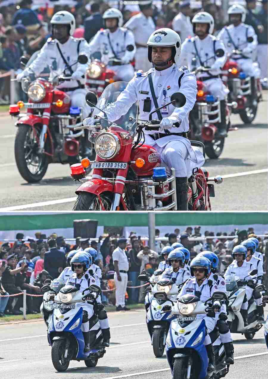 Kolkata Police also participated in the parade