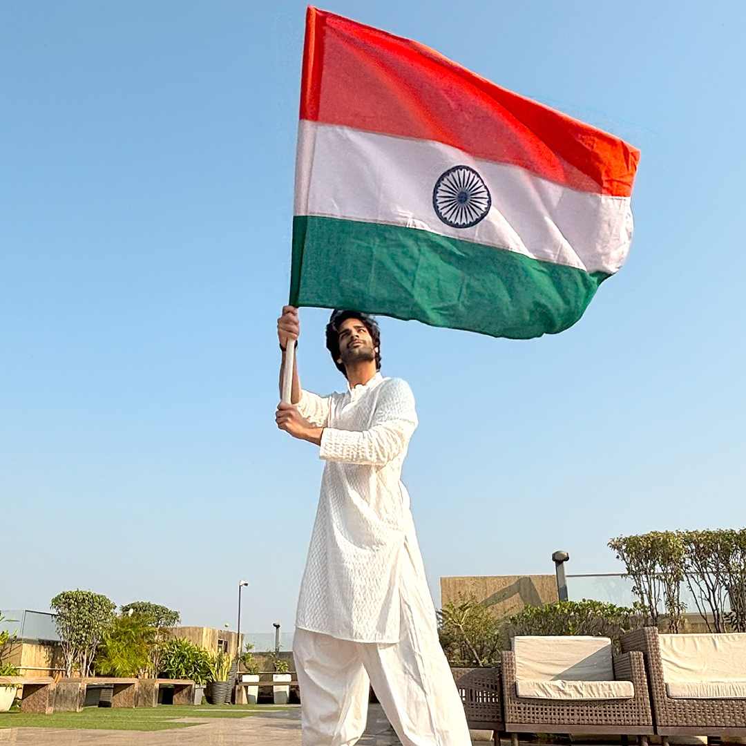 Ajay Devgn’s nephew, Aaman Devgan, who recently made his Bollywood debut with Abhishek Kapoor’s Azaad, unfurled the tricolour on Republic Day.  