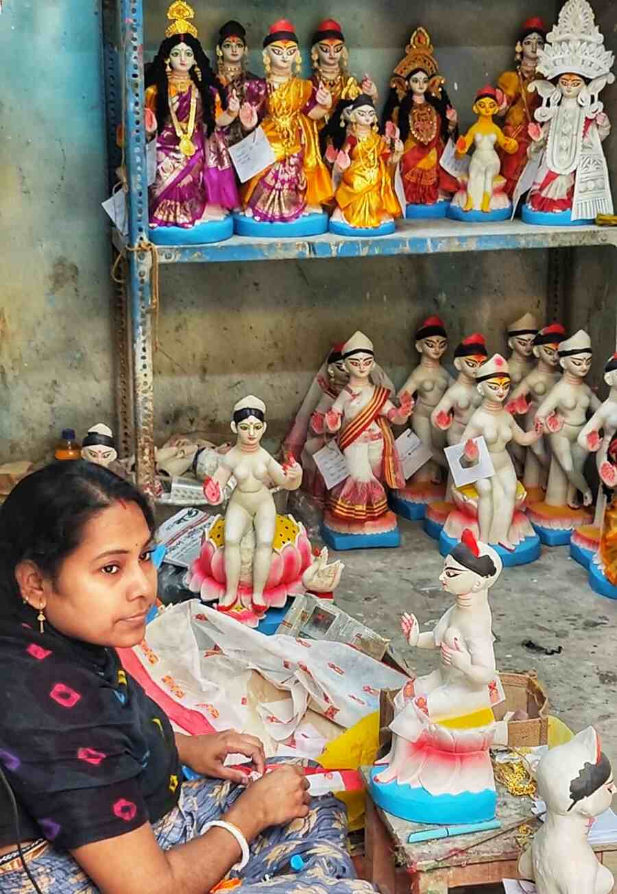 With only five days left for Saraswati Puja, artists at Kumartuli are busy putting the finishing touches to the idols of knowledge 