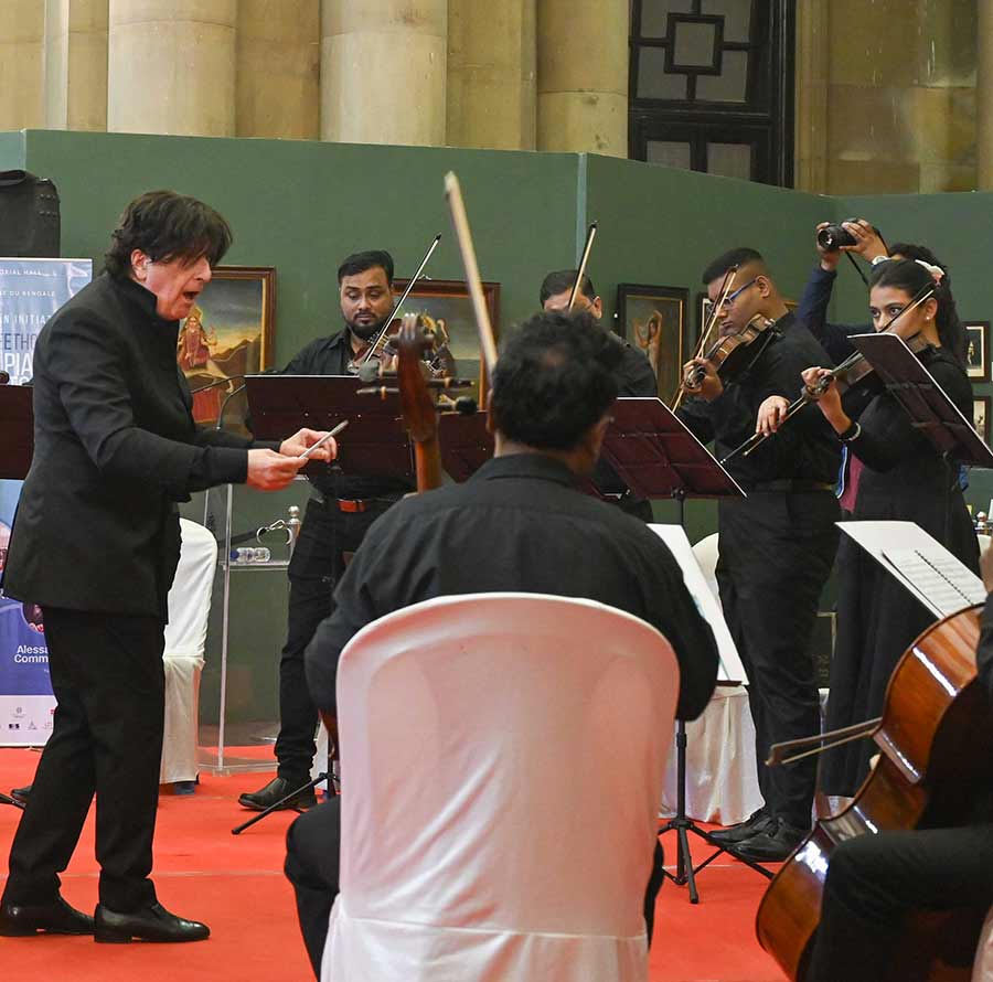 Talpain, who now routinely conducts the orchestra at live music events in the city, played a lesser known transcription of Beethoven with Commellato