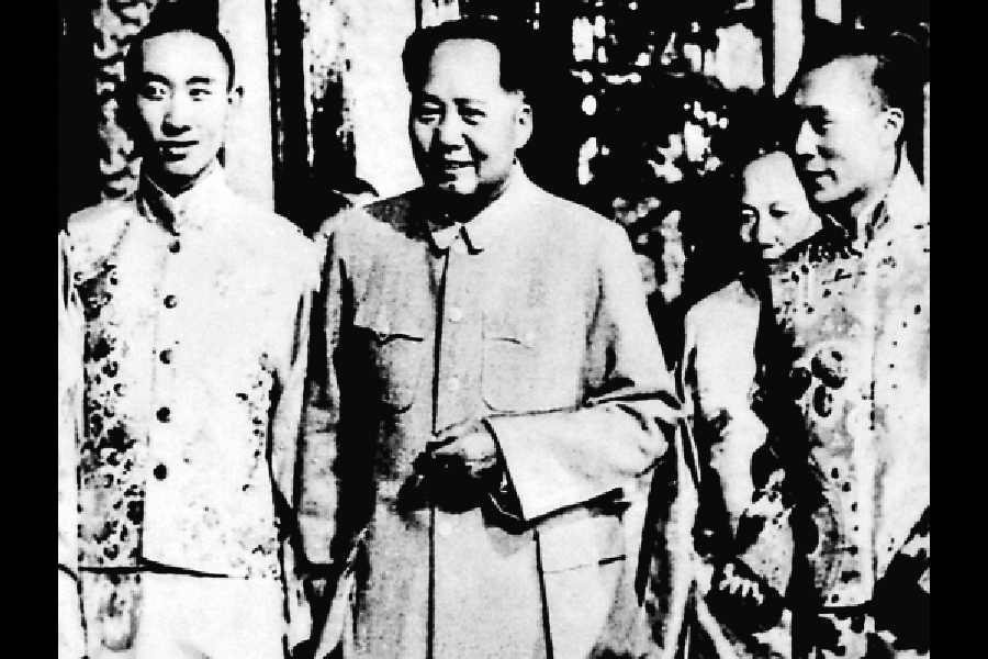 The Dalai Lama (right), then 21, with China’s Mao Zedong and the Panchen Lama in 1956