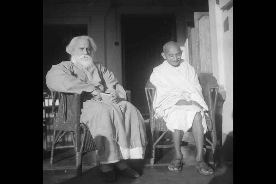 Rabindranath Tagore with Mahatma Gandhi.