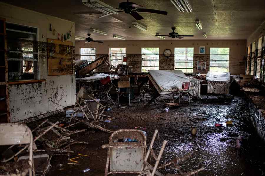Texas flood death | Texas floods leave dozens dead, many girls missing as  rescuers search devastated landscape - Telegraph India