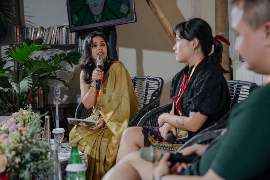 The writer speaks at the ‘Food for Thought’ session