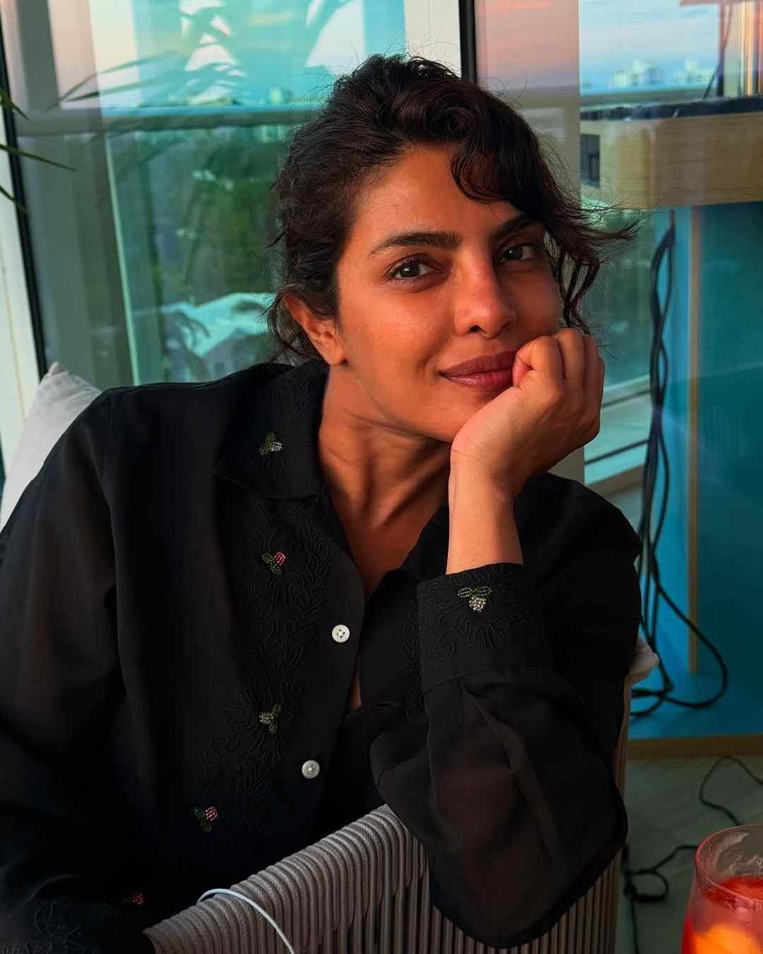 Priyanka sported an oversized black shirt during her trip. She flaunted a messy bun and a no-makeup look. Priyanka is set to return as spy agent Nadia Sinh in Amazon, MGM Studios and AGBO’s Citadel Season 2. 