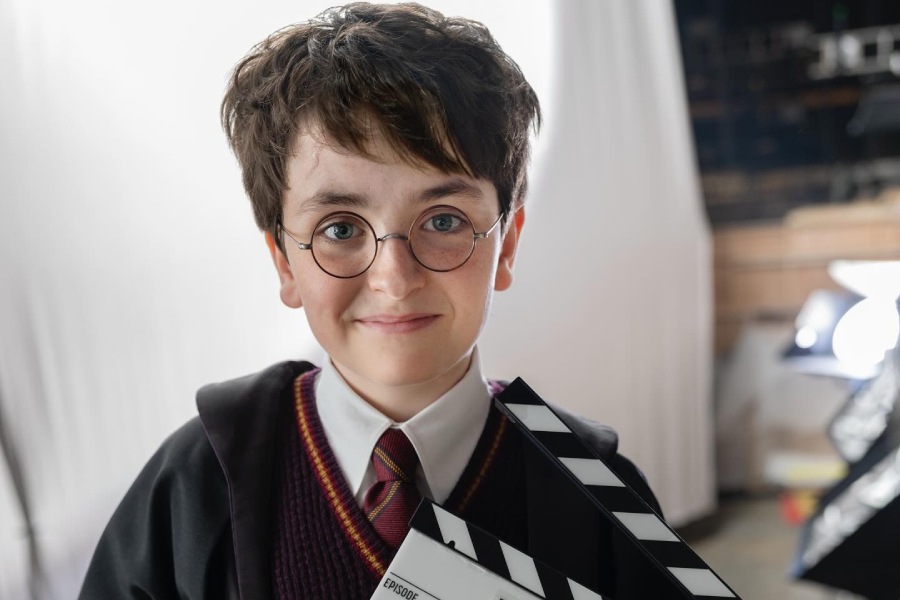 Dominic McLaughlin as Harry Potter