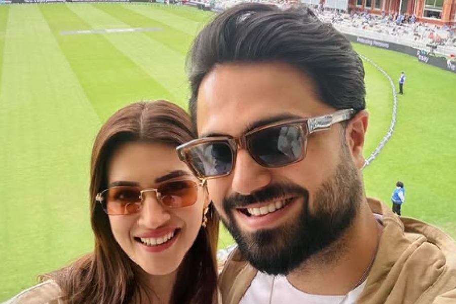 Kriti Sanon with Kabir Bahia at Lord\\\'s Cricket Ground in London