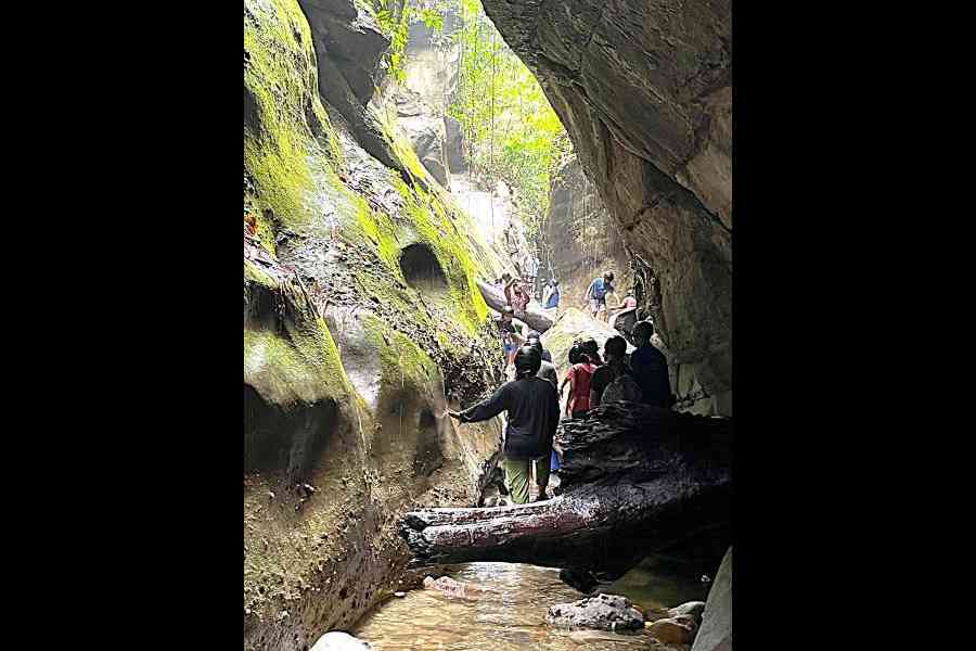 rock route: Students of Makaut University explore the Yelbong River Canyon in Kalimpong district
