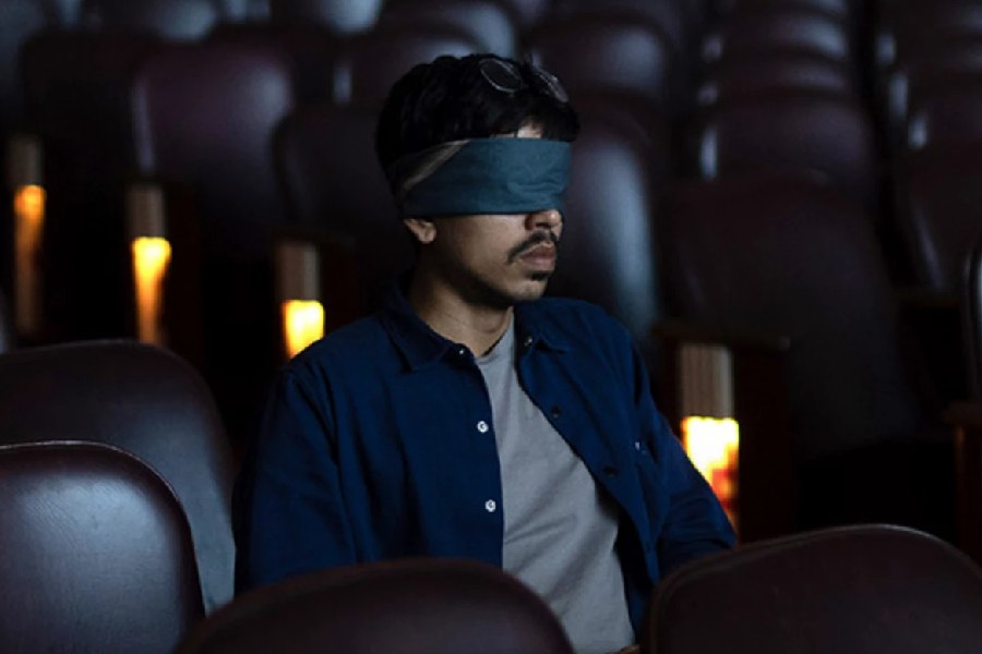 A still from 'Kiss'