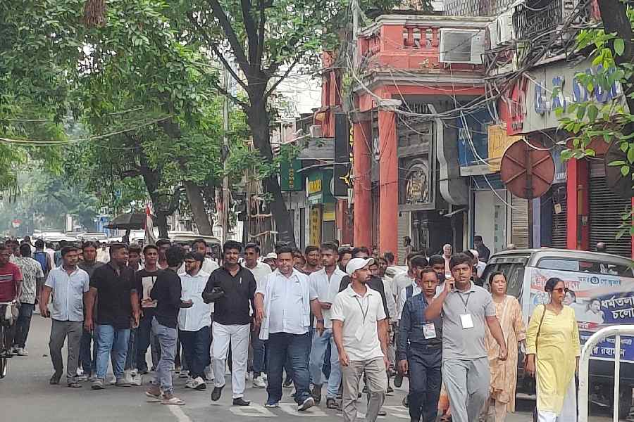 While Park Street remained largely unaffected, Kyd Street didn’t have similar luck as scores marched together towards Esplanade