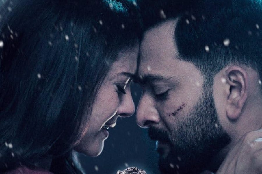 Kajol and Prithviraj Sukumaran in ‘Sarzameen’