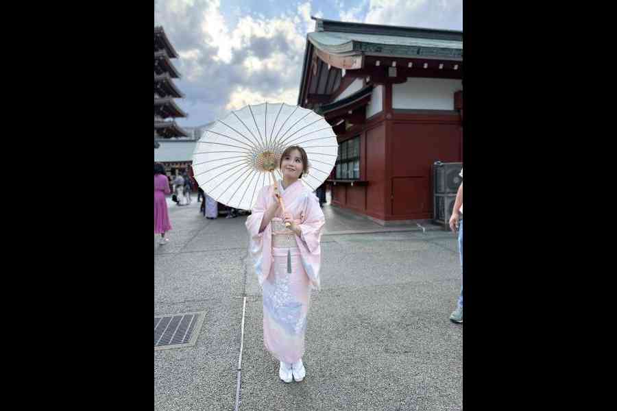 A pre-wedding shoot outside Osaka Castle. Picture: Shiladitya Chaudhary