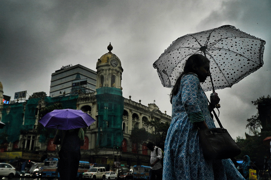 The IMD bulletin attributes the heightened activity to a cyclonic circulation over north Bangladesh, coupled with an active monsoon trough extending from northwest India into the Bay of Bengal. Above, Esplanade on Monday afternoon