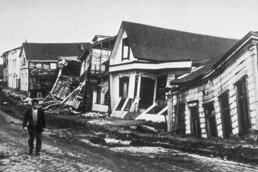 Tsunami hawaii history