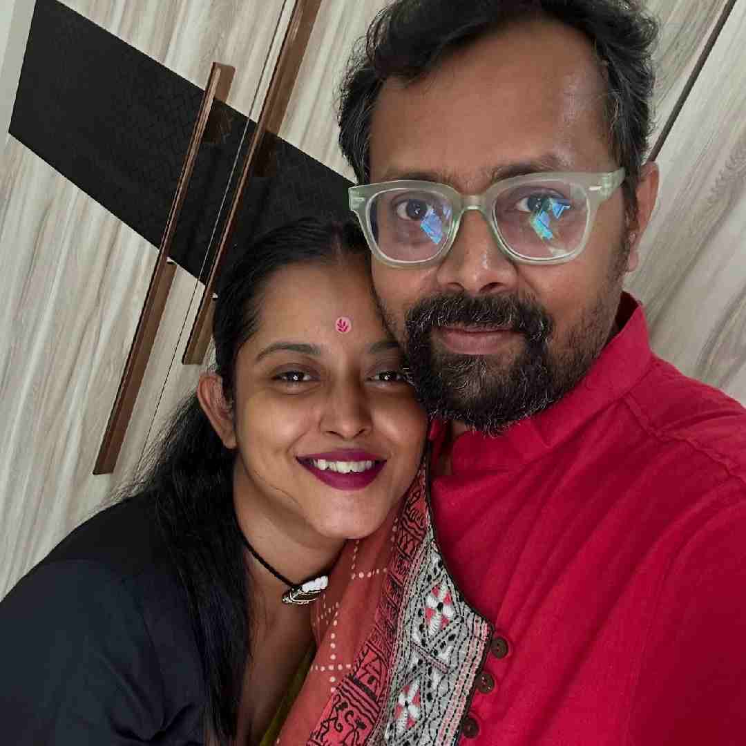 X-Prem actress Shruti Das shared selfies with husband Swarnendu Samaddar. “Officially second year @iswarna,” Shruti wrote alongside the photos on Instagram.