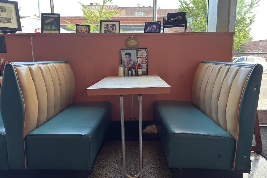 The stall at the Arcade where Elvis used to sit