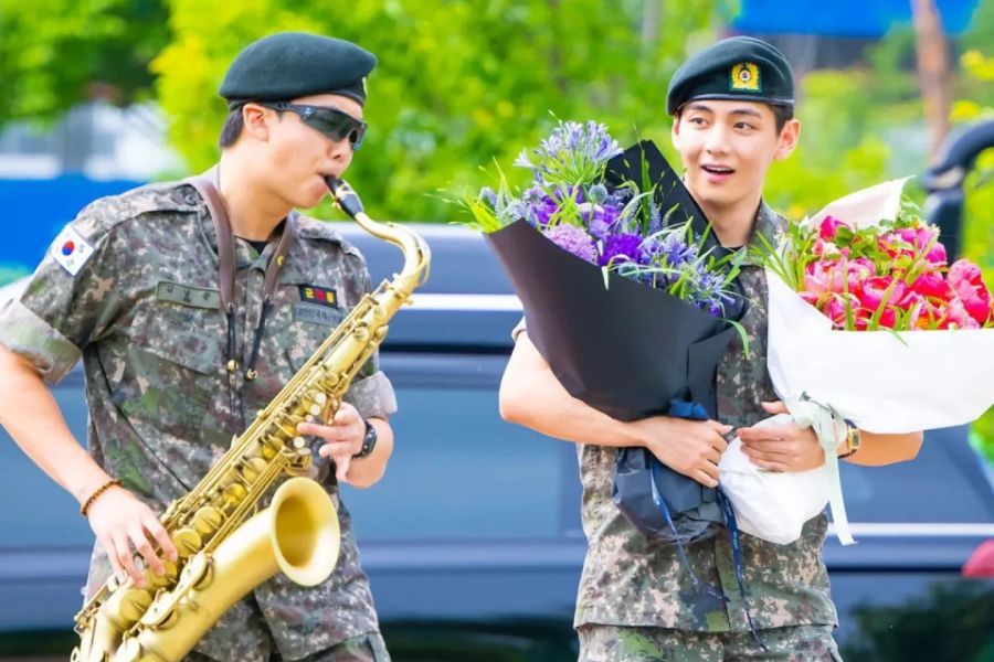 BTS members RM and V