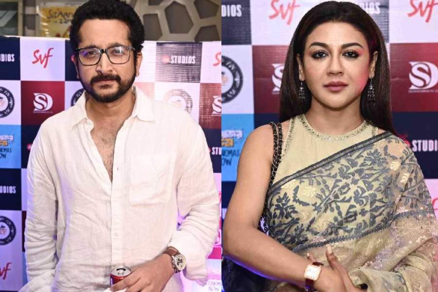 Parambrata Chattopadhyay, Jaya Ahsan