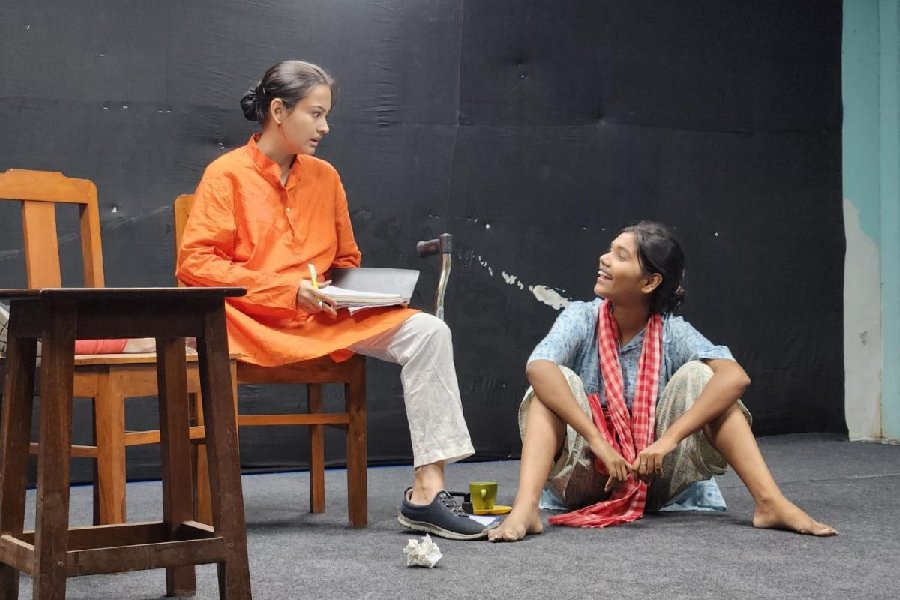 Women’s Christian College performes an adaptation of Banani Mukhopadhyay’s Ki Gero
