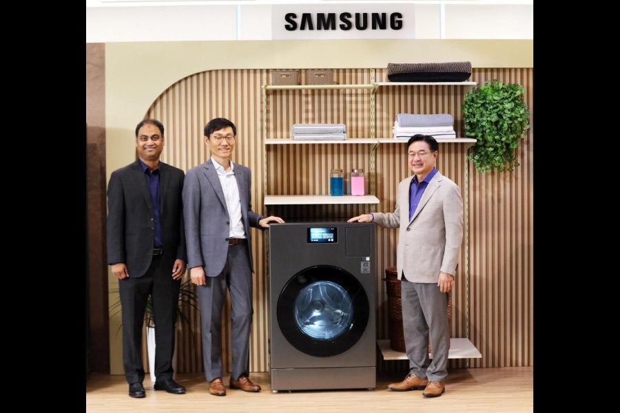 (Left to right) Ghufran Alam, vice-president, digital appliances business, Samsung India; John S.W. Park, corporate vice-president, digital appliance business, Samsung India; and JB Park, president and CEO, Samsung Southwest Asia