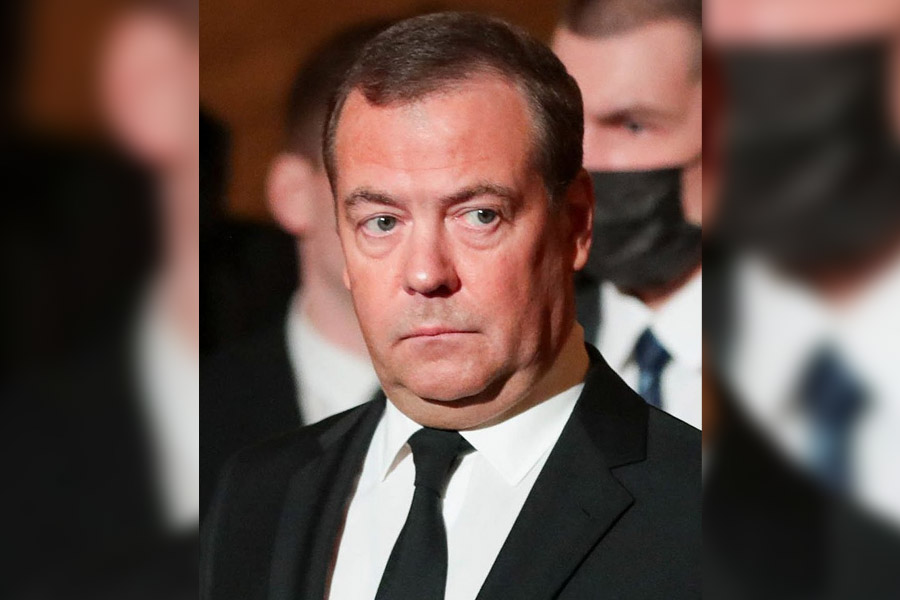 U.S. President Donald Trump talks with Ukrainian President Volodymyr Zelenskyy at the White House