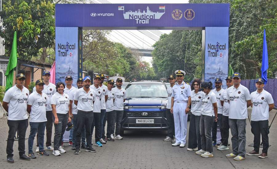 Commodore Ajay Yadav, Naval officer in charge, West Bengal, flagged off the Indian Navy's car rally expedition from INS Netaji Subhas, Kolkata. A total of 15 cars and 56 Indian Navy personnel will cover 3,800km from Kolkata to Chennai and onto Kanyakumari 