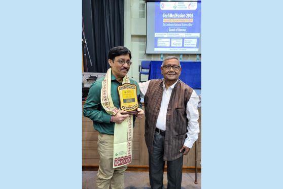 Prof Sarit Pal, Retired Professor, Dept of Electronics and Communication, Dr B C Roy Engineering College was felicitated by Prof B N Basu, Distinguished Adjunct Professor.