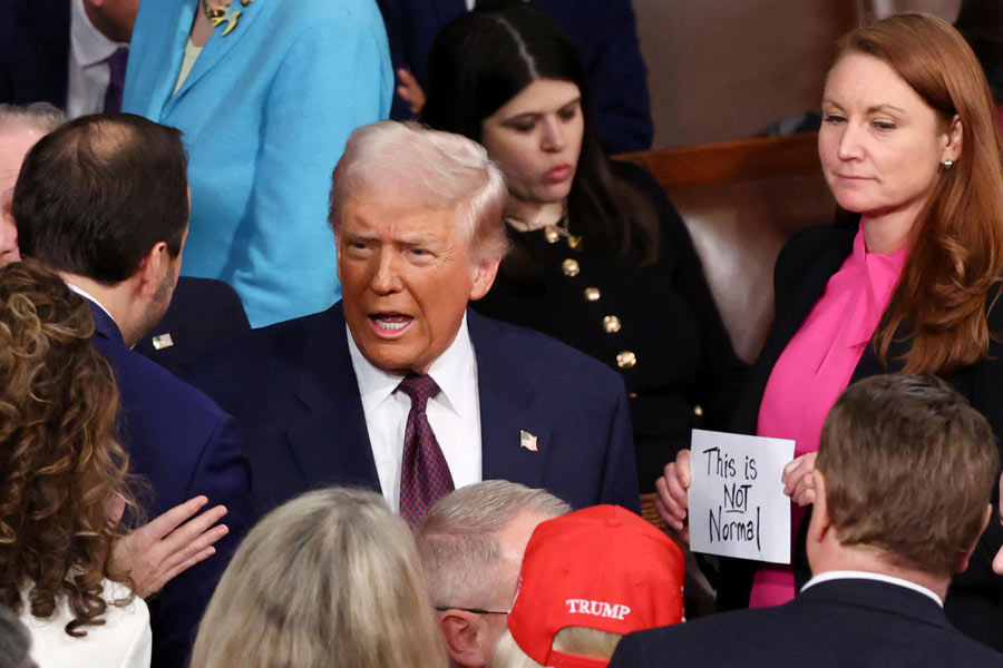 Trump Congress protest | Democrats disrupt Donald Trump's speech to Congress  with protests, exits and silent signs - Telegraph India