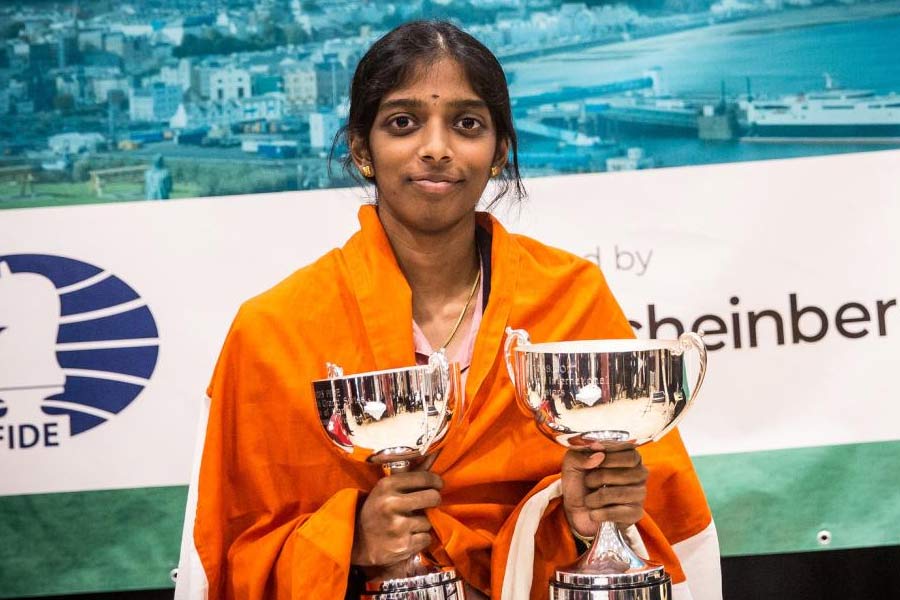 Vaishali Rameshbabu (Indian chess grandmaster )