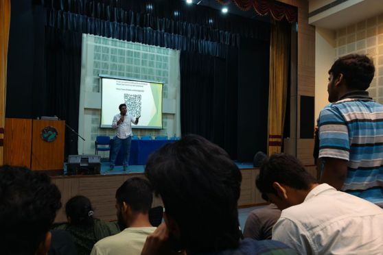 The session concluded with an interactive Q&A segment, where over 250 students and faculty members actively participated.