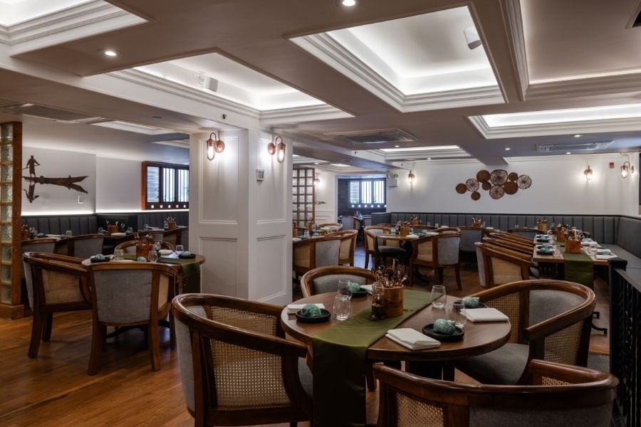 The name ‘Chatti’ (pronounced chuht-tee) is a tribute to the humble clay pot, an essential part of Kerala’s toddy shop kitchens, where slow-cooked dishes are crafted