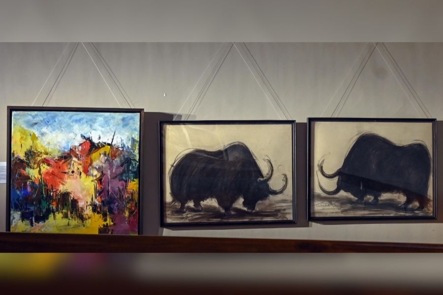 The exhibition showcased a collection of Baij’s original works. Alongside those, the exhibition also featured masterpieces from artists like MF Husain, Abdur Rahman Chughtai, Prodosh Dasgupta, KG Subramanian, Tyeb Mehta, Jangarh Singh Shyam, Lalu Prasad Shaw and Niranjan Prasad