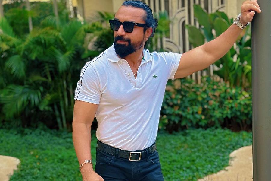 Ajaz Khan