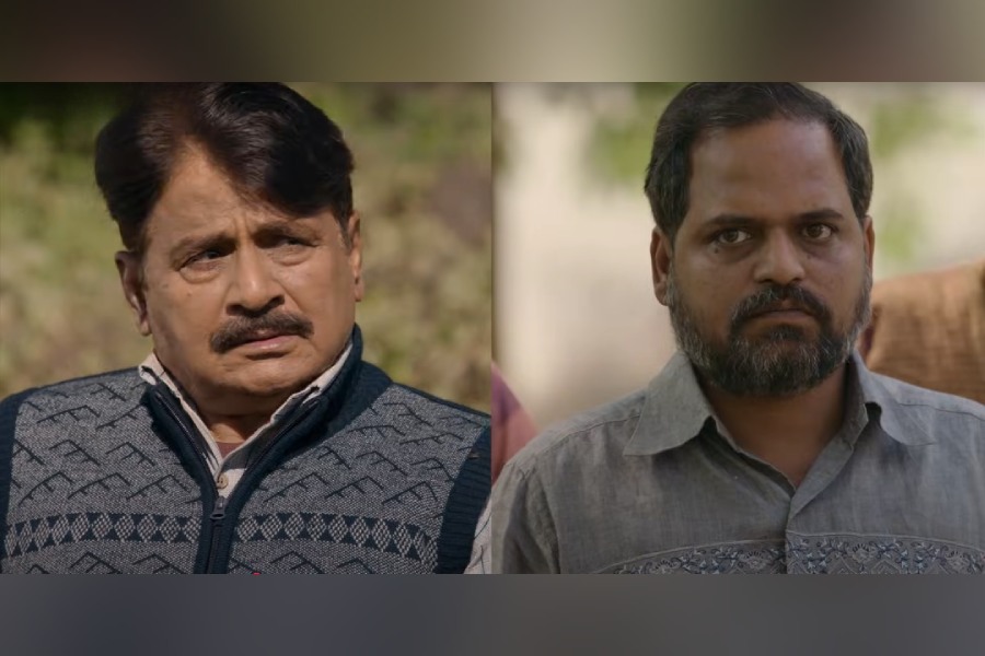 Raghubar Yadav, Durgesh Kumar in 'Panchayat' Season 4 teaser