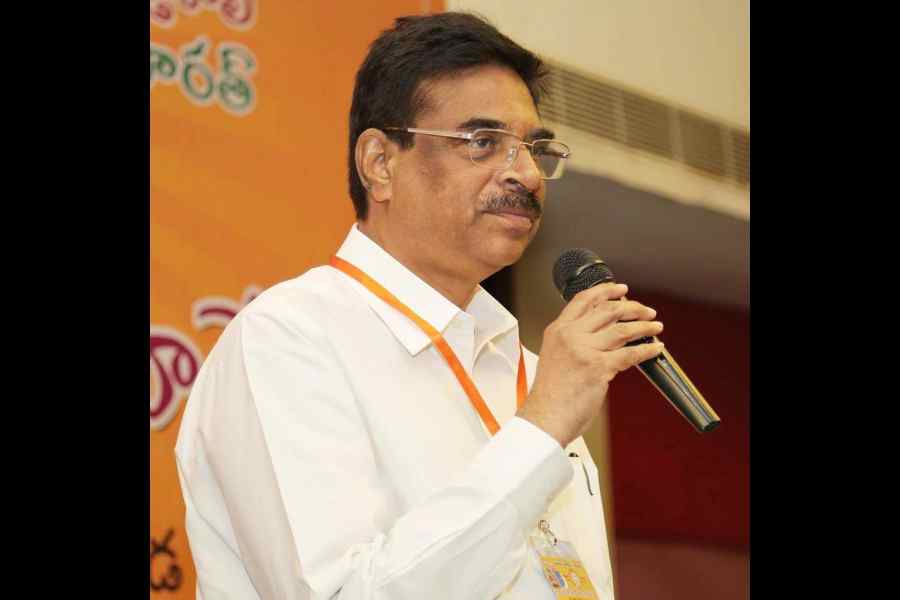 Hari Babu Kambhampati