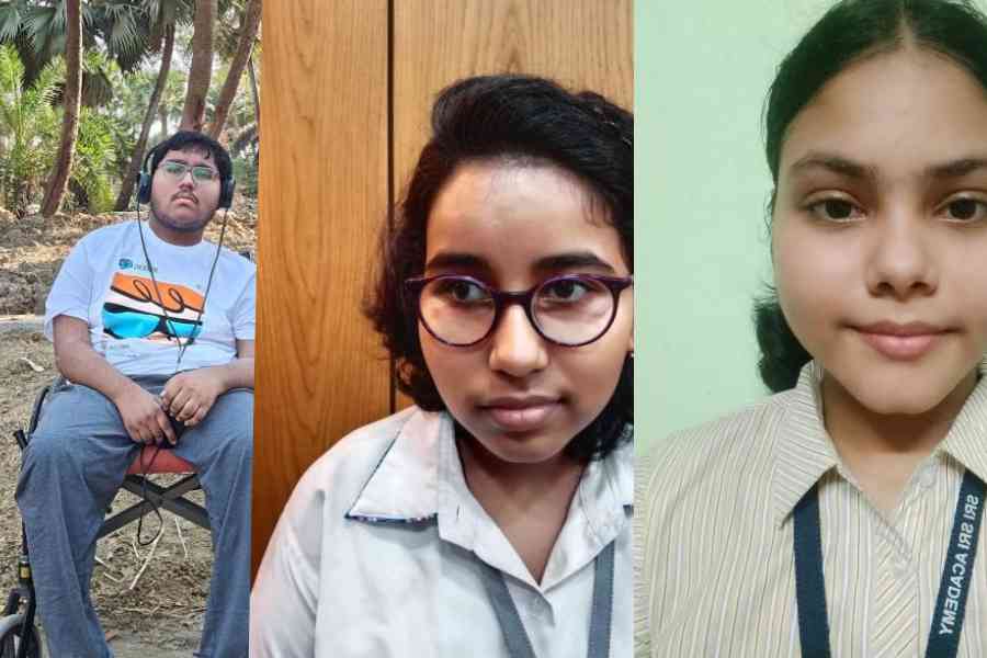 Sreejato Sutar, Aishika, Gayatri