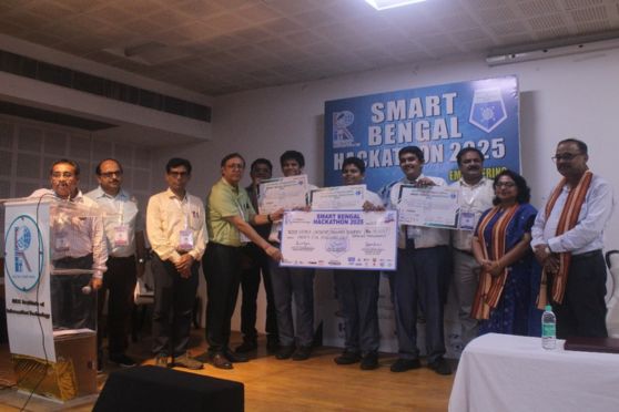 1st Prize Winning Team in the School level event (SBH-Junior) from Lakshmipat Singhania Academy