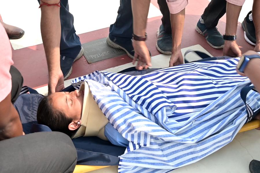 The exercise involved two teams assessing the hospital’s readiness in handling complex medical emergencies. The simulated cases included patients suffering from severe injuries due to building collapse, extensive burns and toxic chemical inhalation
