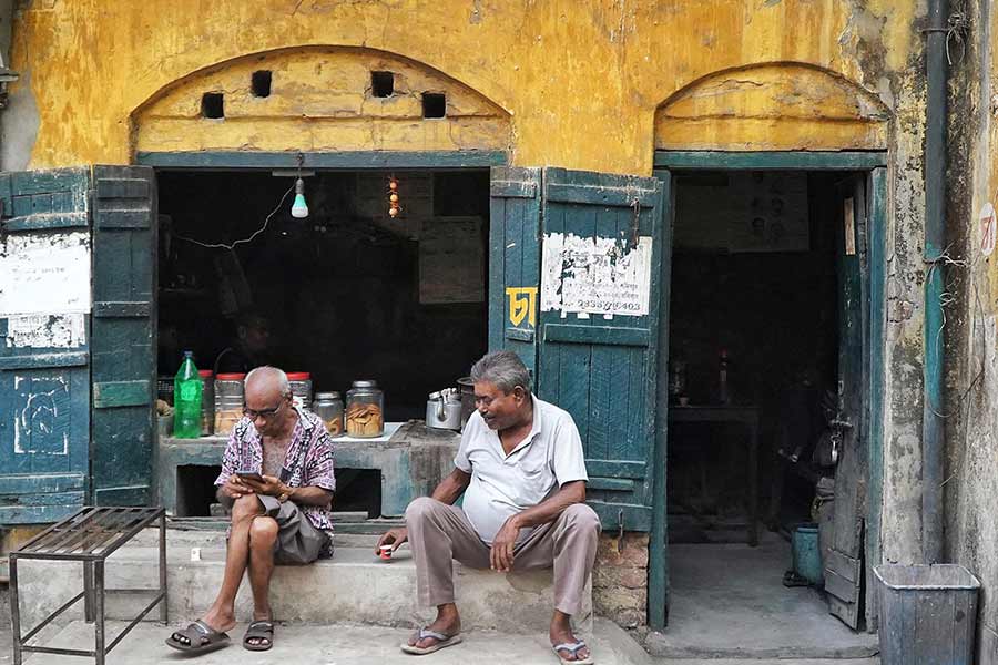 The tea shop thrives on collective trust and shared responsibility