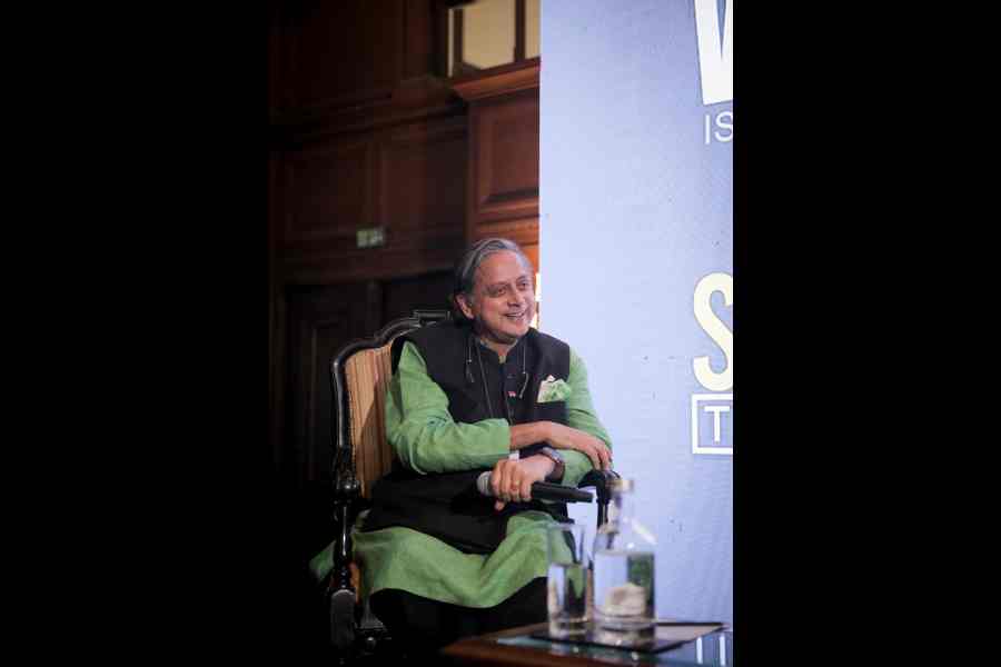 Shashi Tharoor