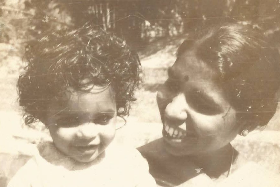 One of the earliest snaps of Nishi Pulugurtha with her amma, Tayaru Pulugurtha