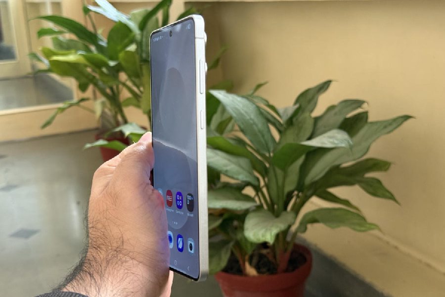 Samsung uses the same titanium frame as the S25 Ultra along with the newly-announced Gorilla Glass Ceramic 2 on the screen