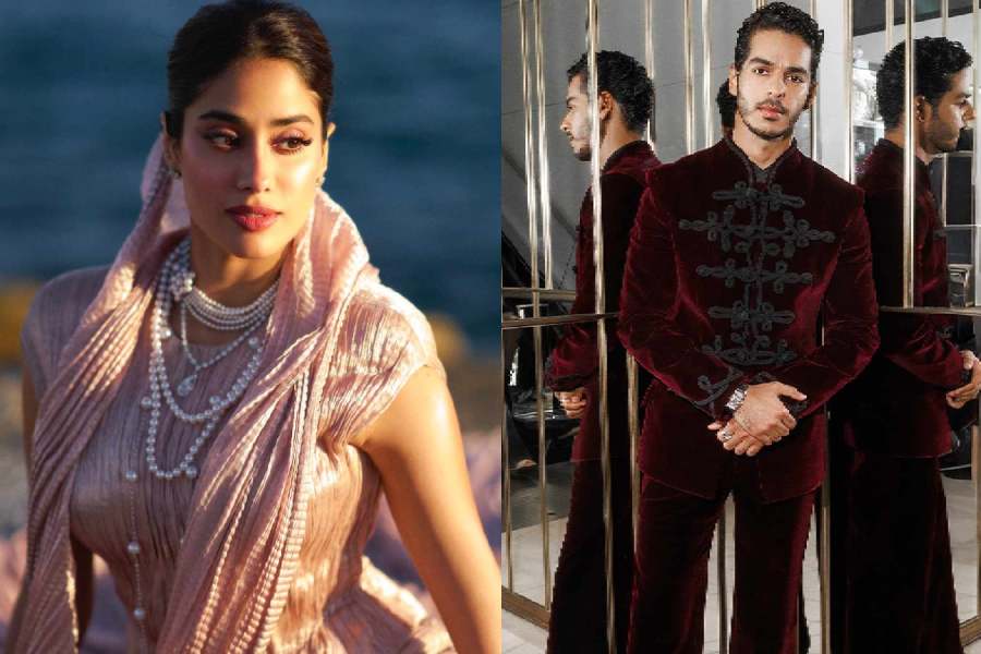 Janhvi Kapoor and Ishaan Khatter walked the Cannes red-carpet alongside co-star Vishal Jethwa, director Neeraj Ghaywan and producer Karan Johar