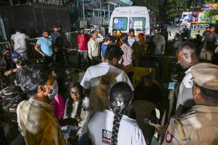 Relief work underway after a 'Top Gun' fun ride got stuck mid-air, leaving over 30 people stranded for nearly 3 hours, at an amusement park in Chennai