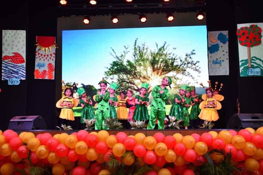 Shri Shikshayatan junior concert