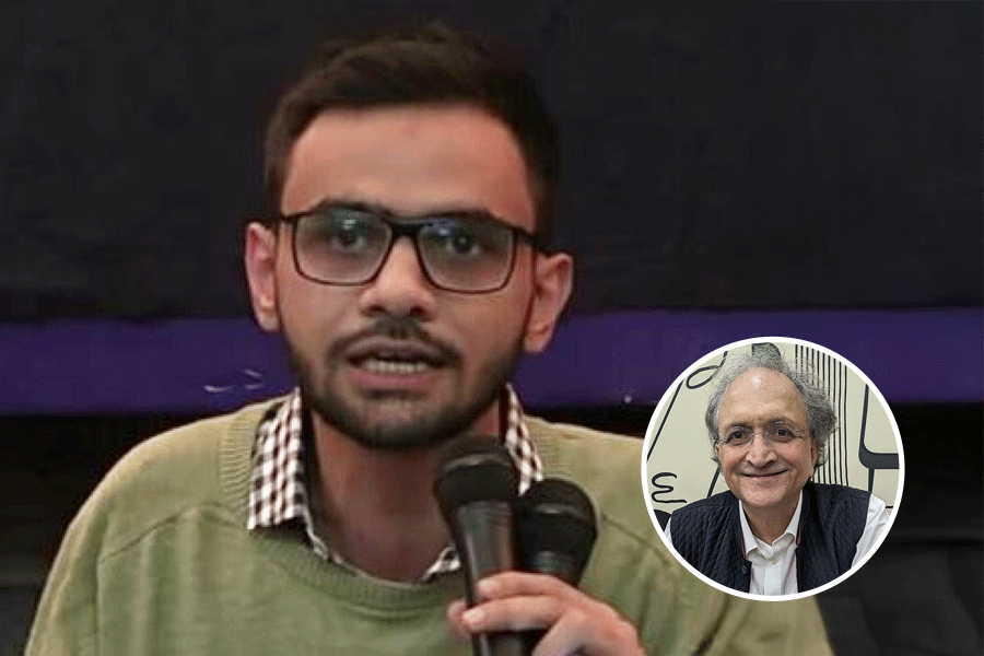 A photograph of a tribe from Singhbhum from 1897