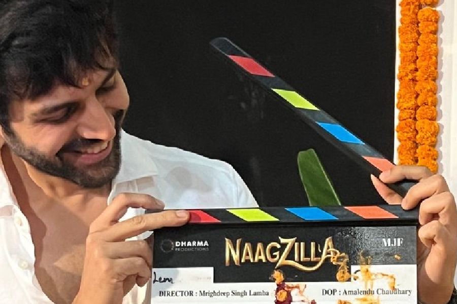 Kartik Aaryan on the sets of ‘Naagzilla’