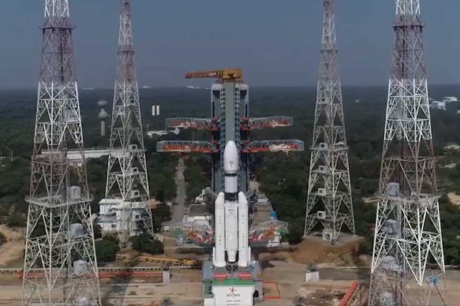 Final preparations complete and the countdown for #LVM3M5 has officially begun at SDSC-SHAR