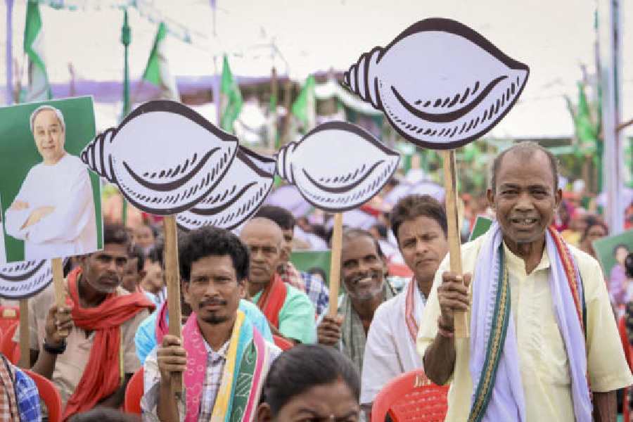 BJD supporters gather at the rally ground in Nuapada on Monday.