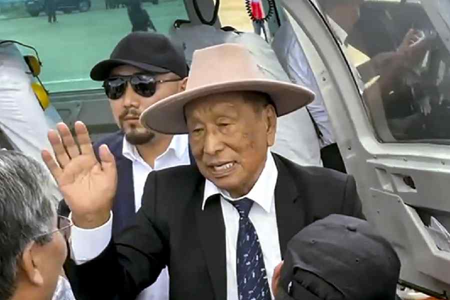 Ukhrul: National Socialist Council of Nagaland - Isak Muivah (NSCN-IM) supremo Thuingaleng Muivah arrived to visit his native village Somdal after more than 50 years, in Manipur's Ukhrul district, Wednesday, Oct. 22, 2025.